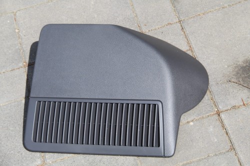 Kapa tapicerka boczna prawy tył VW Transporter 7E5867078C