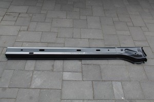 Wzmocnienie progu prawy wewnętrzny VW Golf   5G4809378