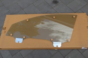 Szyba drzwi lewy przód VW Phaeton  3D4845021L