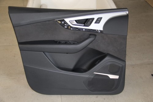 Boczek tapicerka przednich lewych drzwi skóra alcantara Audi Q7 4M