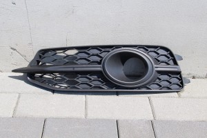 Oryginalna lewa kratka zderzaka AUDI A6 C7 4G0807681E 9B9