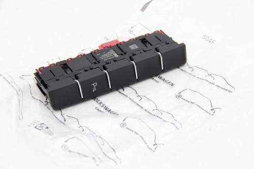 Przełącznik wielofunkcyjny Skaoda Superb 3V1927132P