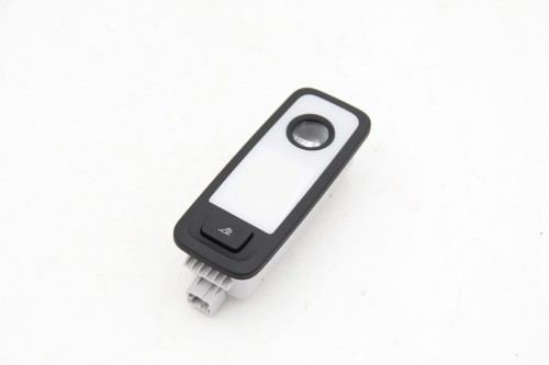 Oświetlenie lewa lampka do czytania Audi Q5 8R0947291