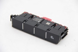 Panel przycisk grzania kierownicy VW Passat B8  3G0927238P