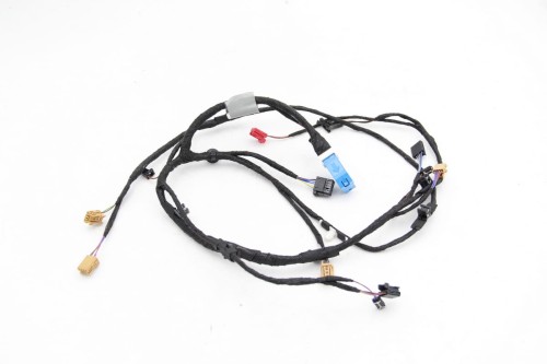 Wiązka przewodów tapicerki drzwi lewy przód Audi A4 8W0971035FB