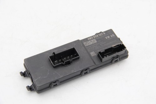 Moduł sterownik klapy bagażnika Audi 4M0959107A