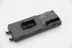 Moduł sterownik klapy bagażnika  VW 5Q0959107A