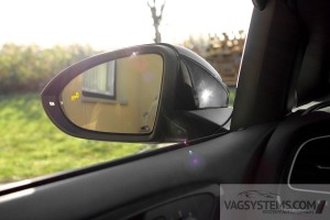 Zestaw asystenta zmiany pasa ruchu blind spot z asystentem parkingowym VW Golf 7 - Sportsvan