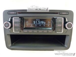Radio RCD210 MP3 LED VW Passat Polo Touran Caddy Jetta