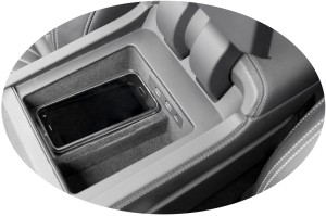 Doposażenie o ładowarkę indukcyjną PhoneBox Audi Q7 4M