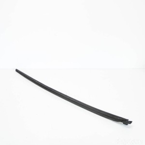 Listwa ozdobna przedniej szyby prawa Skoda Superb II