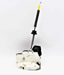 Zamek drzwi lewy tył Audi A8 S8 4N0839015B