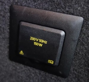 Kompletny zestaw gniazdka 230V do VW Golf 8 VIII CG