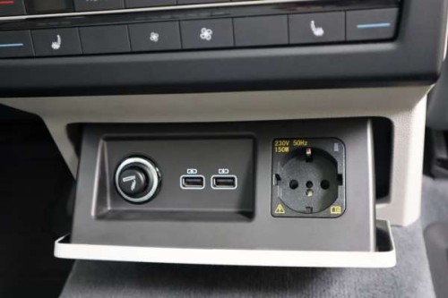48100-komplettset-230-volt-steckdose-vw-touareg-cr_600x600.jpg
