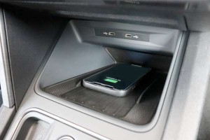 Kompletny zestaw ładowarki indukcyjnej phone box na telefon do Seat Formentor KM7