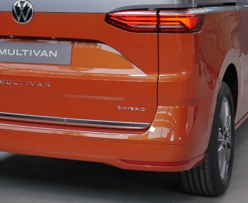 Volkswagen-Multivan-T7-TYL.jpg