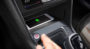 Doposażenie o ładowarkę indukcyjną PhoneBox Seat Tarraco KN