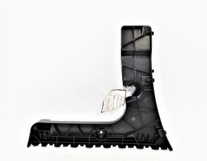 Prowadnica ślizg zderzaka lewy tył Audi A6 4G 4G5807453C