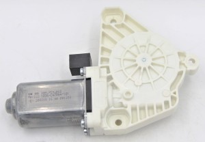 Silnik podnośnika szyb Audi Skoda VW 80A959812