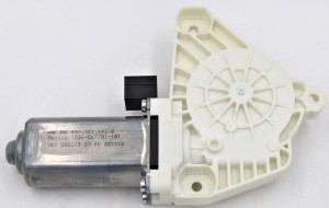 Silnik podnośnika szyb Audi VW 5Q4959802B