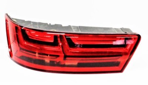 Nowa tylna lewa lampa LED Audi Q7 4M 4M0945093M