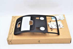 Przesłona lampek wewnętrznych  AUDI A4 A5 Q5 RS5 8T0947139D