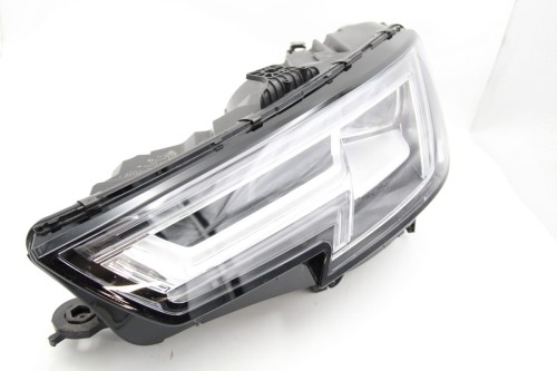8W0941033 Przedni reflektor lewy FULL LED Audi A4 B9 (1)