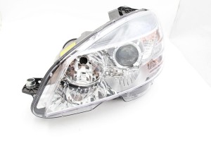 A2048200161 Nowy Przedni reflektor lewy Mercedes C W204