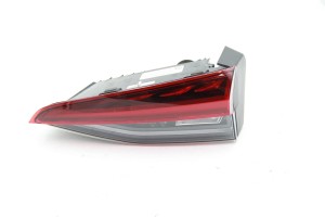 Tylna prawa lampa Skoda Octavia IV  (1)