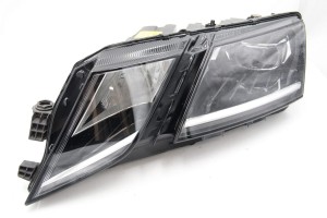 5E1941015F Przedni reflektor lewy Skoda Octavia III lift (1)