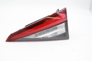 Tylna prawa lampa Skoda Kodiaq  565945308B (1)