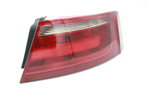 Tylna prawa lampa Audi A5 8T0945096 (1)