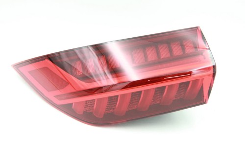 Tylna prawa lampa Audi A7 C8 4K8945070B (1)