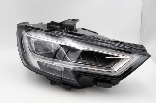 8V0941036 Przedni reflektor prawy Matrix-Beam Audi A3 S3 (1)