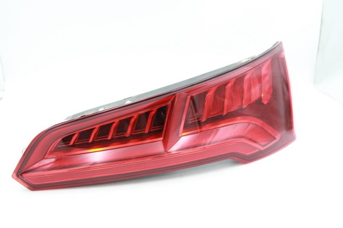 Tylna prawa lampa Audi Q5 II z dynamicznym kierunkowskazem (USA) 80A945094A (1)