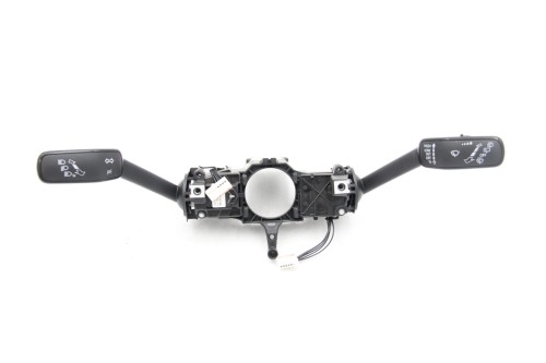 Przełącznik zespolony kierownicy VW Tiguan 5Q1953521R