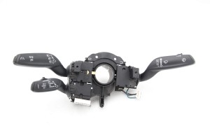 Przełącznik zespolony kierownicy tempomatu Audi A6  4G8953502P