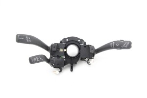 Przełącznik zespolony kierownicy tempomatu Audi   8K0953502BK 