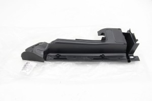 Nowa lewa osłona listwa błotnika Audi A6 C8   4K0821169