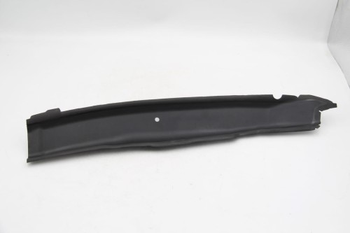 Element zamykający wytłumienie osłona błotnika prawego VW Arteon 3G8821112B