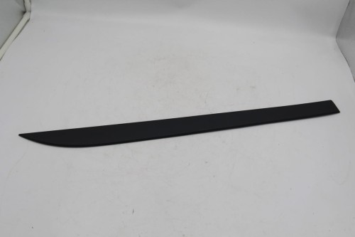Nakładka listwa drzwi prawa Audi A4 8W9853970