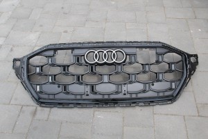 Atrapa Grill chłodnicy  Audi Q8  4M8853651BS