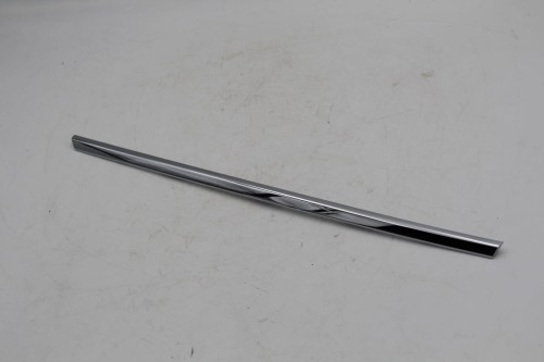 Listwa ozdobna lewa VW Transporter 7LA853835