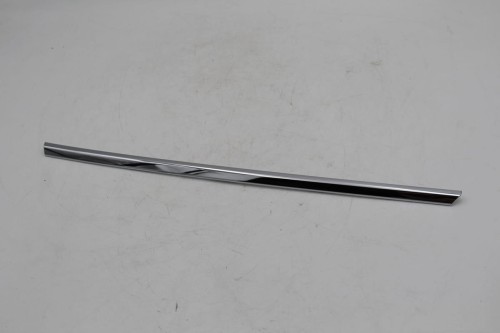 Listwa ozdobna prawa VW Transporter 7LA853766