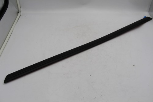 Listwa ochronna drzwi lewy tył Skoda Superb 3U5853753B