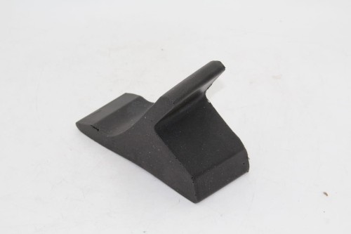 Wytłumienie błotnika przód VW Golf 1KM864237